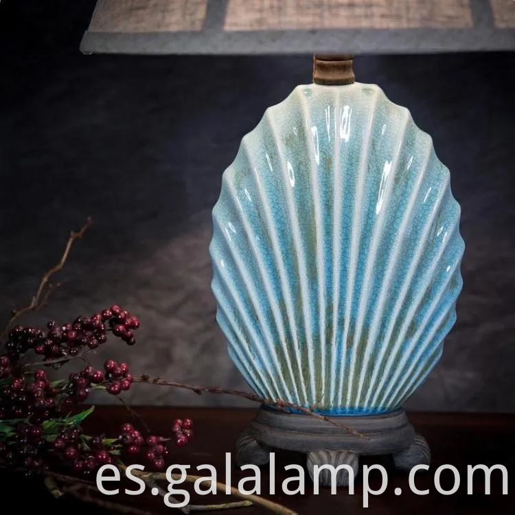 Elegante lámpara de mesa de cerámica vintage para la decoración del dormitorio